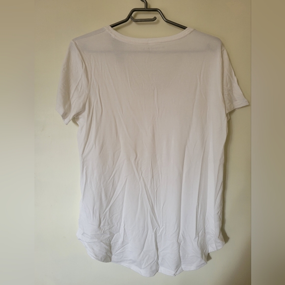 Large white oversized Abercrombie & Fitch t-shirt. - Picture 2 of 4